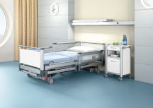 Das elektrisch verstellbare Bett image 3 vereint 2 Betten in Einem – Universalklinikbett und